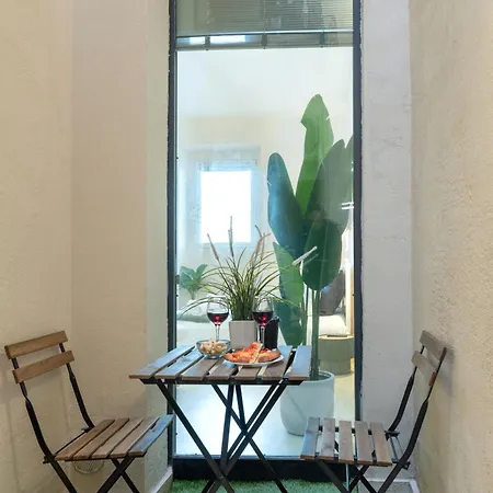 Seaside Near St Nicholas Basilica Apartmán *