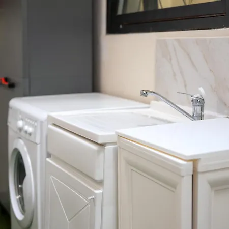 Seaside Near St Nicholas Basilica Appartamento