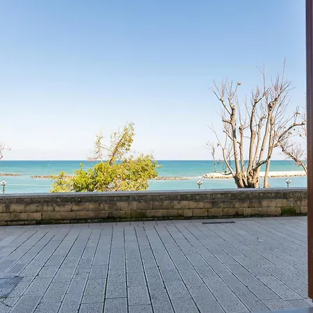 公寓 Seaside Near St Nicholas Basilica