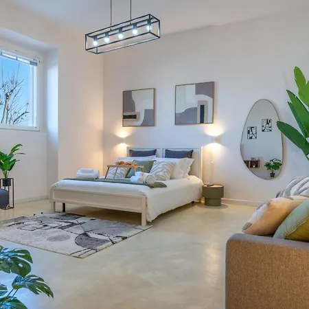 Apartment Seaside Near St Nicholas Basilica *